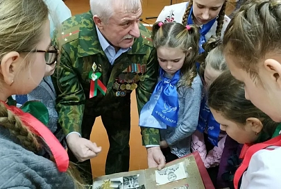 Сохраним мир вместе. Для школьников из Брагинского района провели урок мужества 